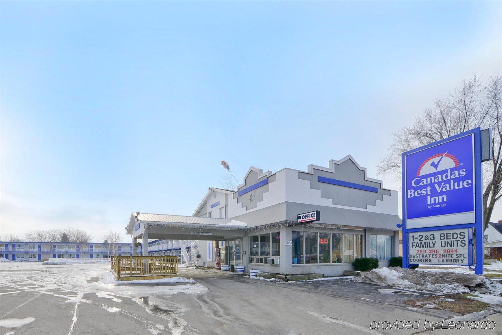 Falls Lodge By The Falls Niagara Falls Exteriör bild