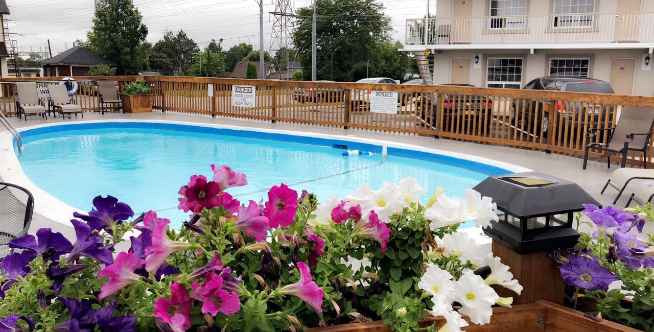 Falls Lodge By The Falls Niagara Falls Exteriör bild
